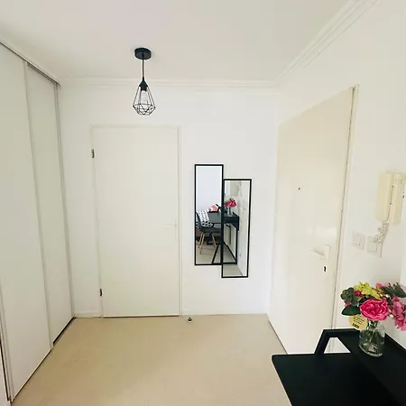 Lumineux & Cosy Апартаменты *